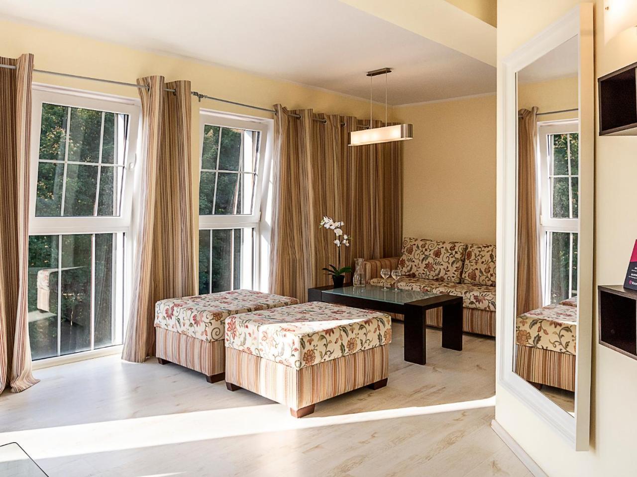 Vacationclub - Rezydencja Bursztyn Apartament 31 Swinoujscie Bagian luar foto